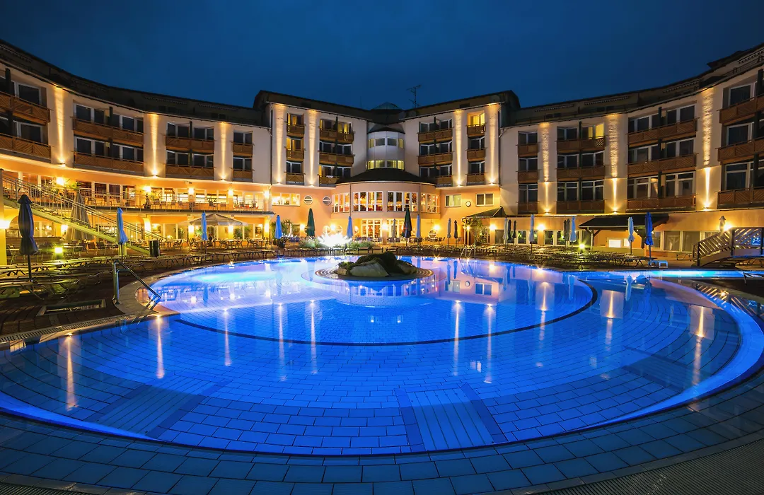 Lotus Therme Hotel & Spa-1