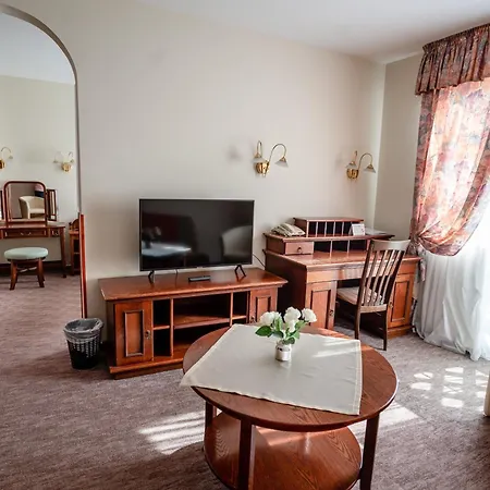 Hotel Erzsebet-3